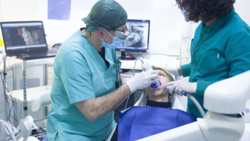 Dengue e dentista: riscos e sinais na boca Dengue e dentista: riscos e sinais na boca